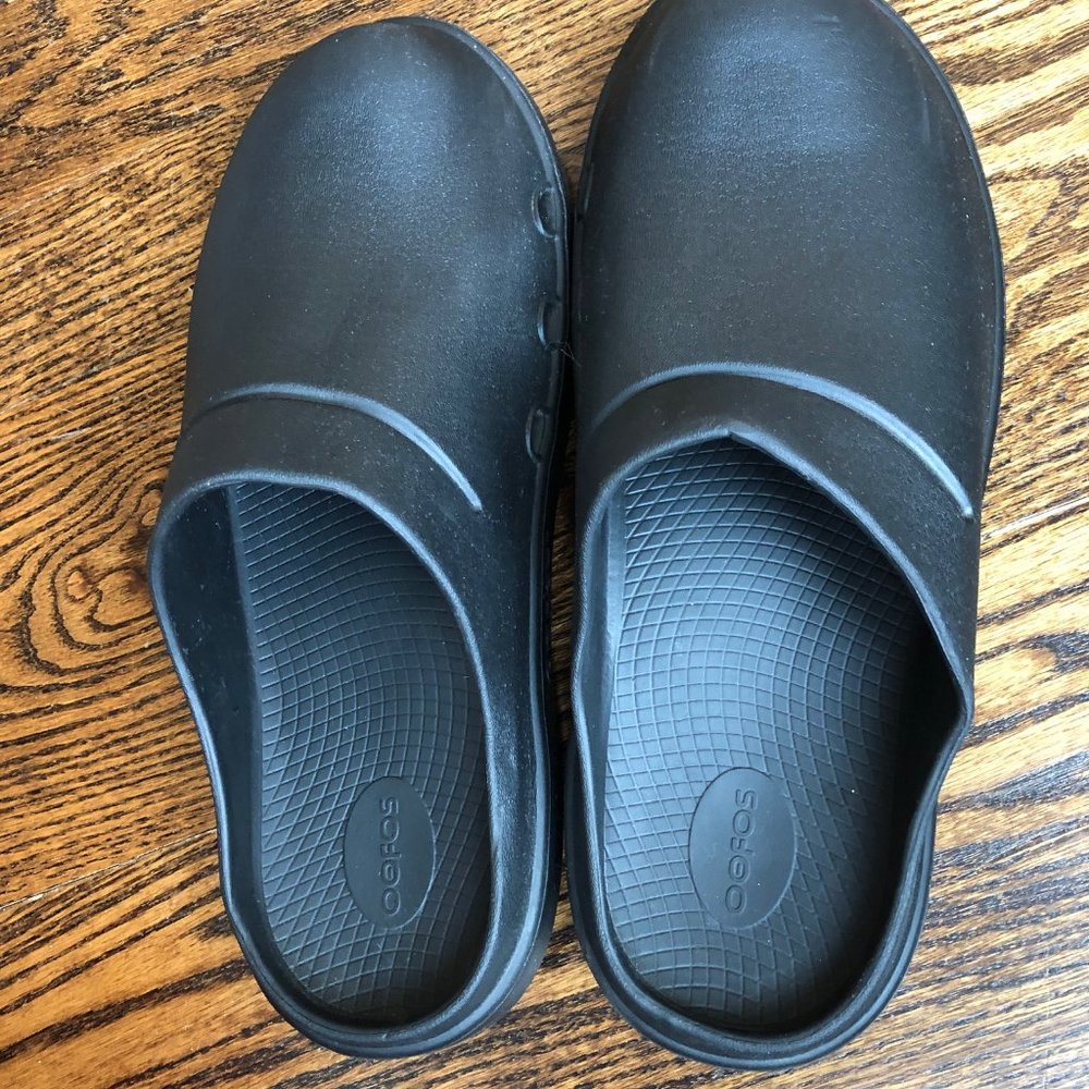 OOFOS Men's OOcloog Clog size 12 - Black - women's size 14